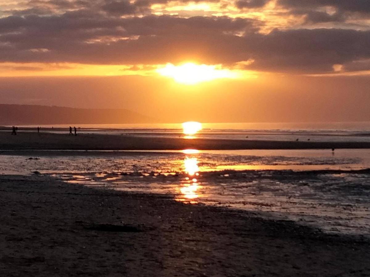 Couchers De Soleil En Normandie Trouville-sur-Mer Luaran gambar